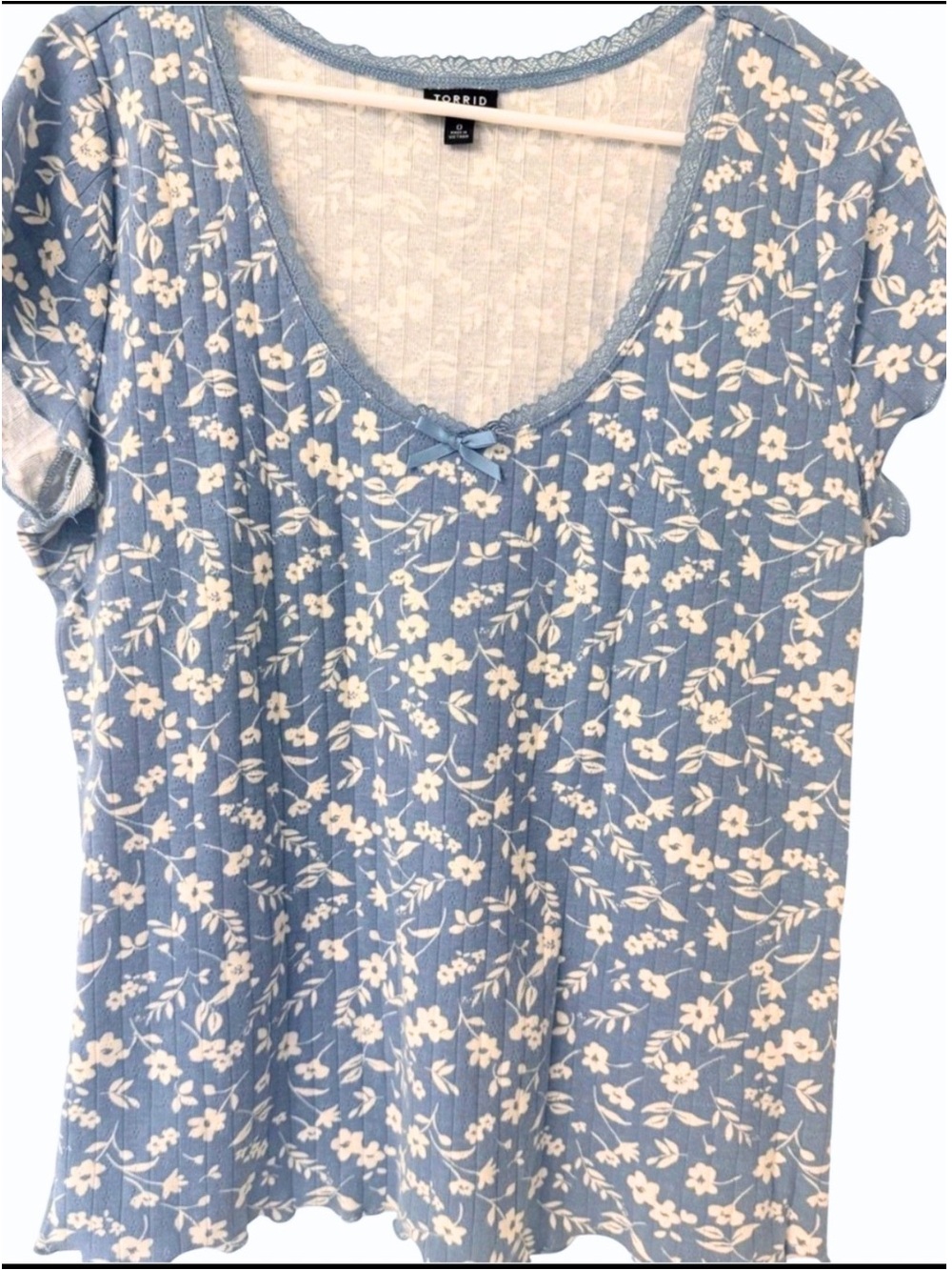 Torrid Blue Floral Ribbed Ruffle Hem Tee with Lace Trim Large, 12